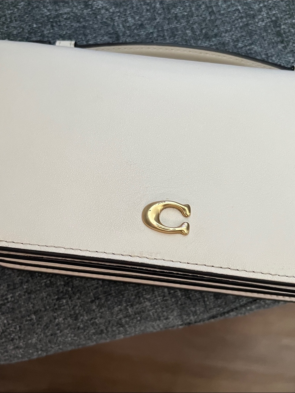 Coach Bae leather cross body bag / clutch - Picture 15 of 15